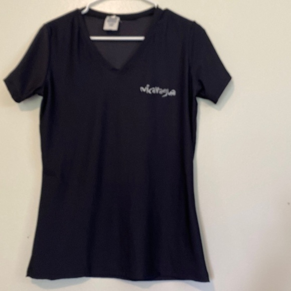 NICARAGUA bird flower v neck jersey like material size small